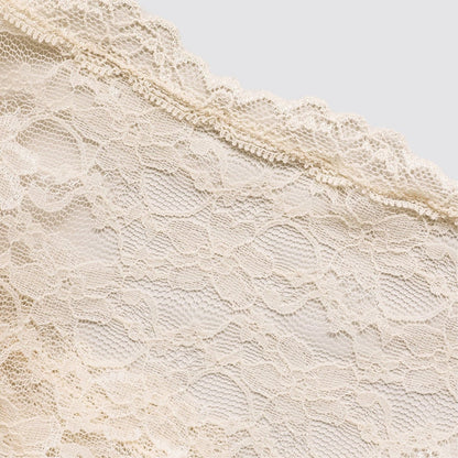 Effortless Lace Thong Sand