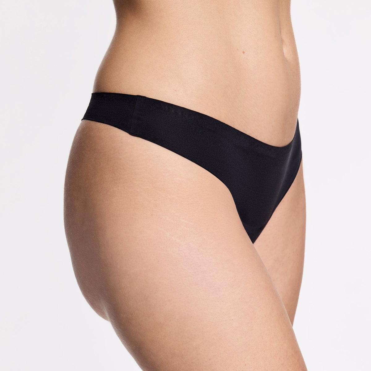 Simply Smooth No Show Thong 3 Pack Mesa/Buff/Black